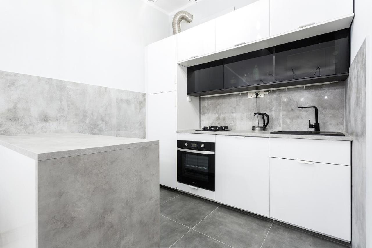 Next To The Wawel Castle Apartment คราคูฟ ภายนอก รูปภาพ